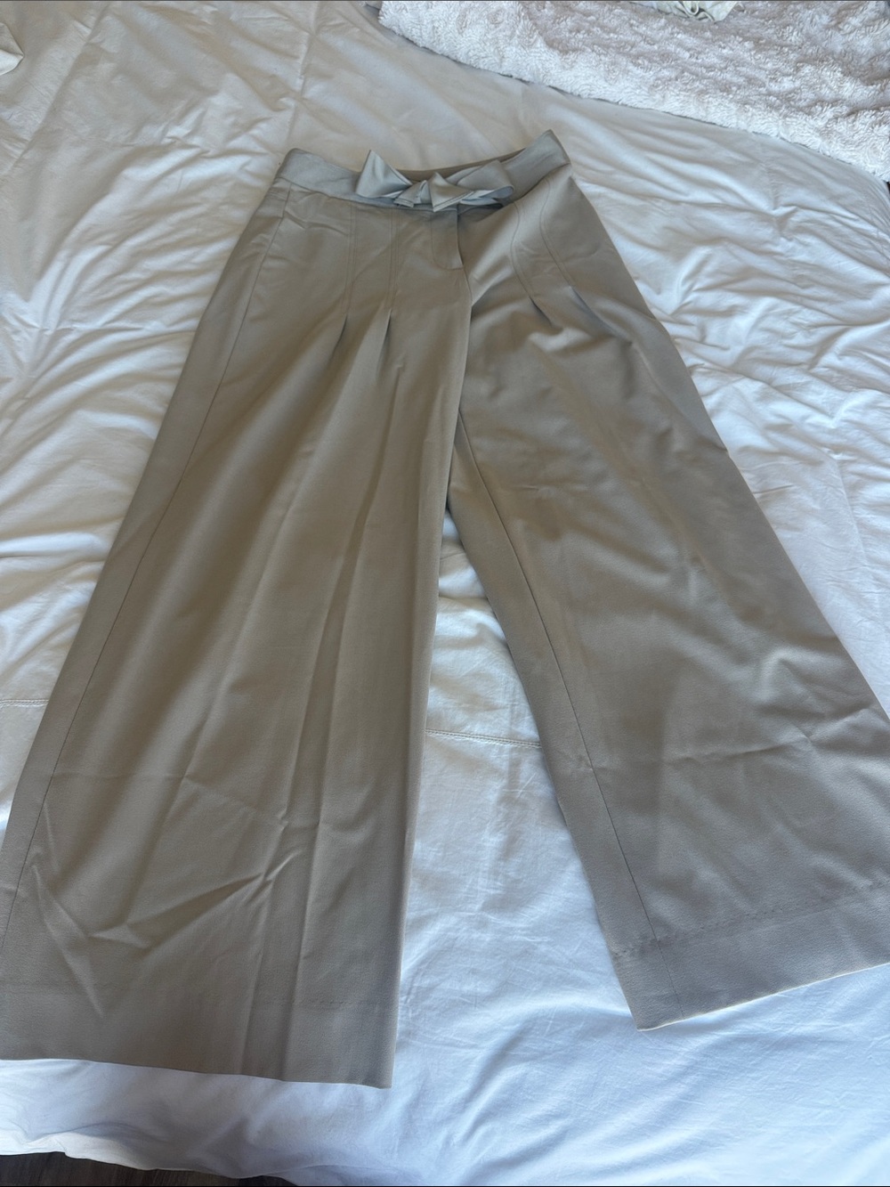 Elie Tahari Khaki Wide-Leg Cropped Trousers